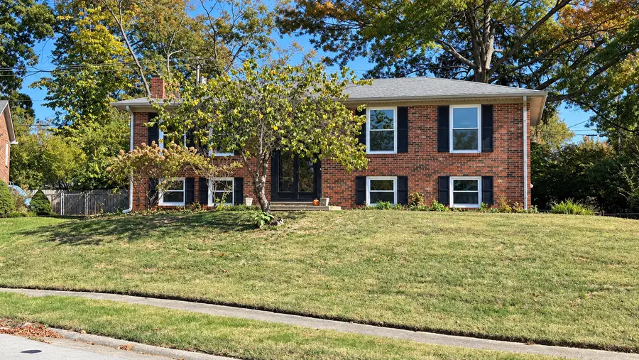605 Saginaw Court, Lexington, KY 40503 - #2