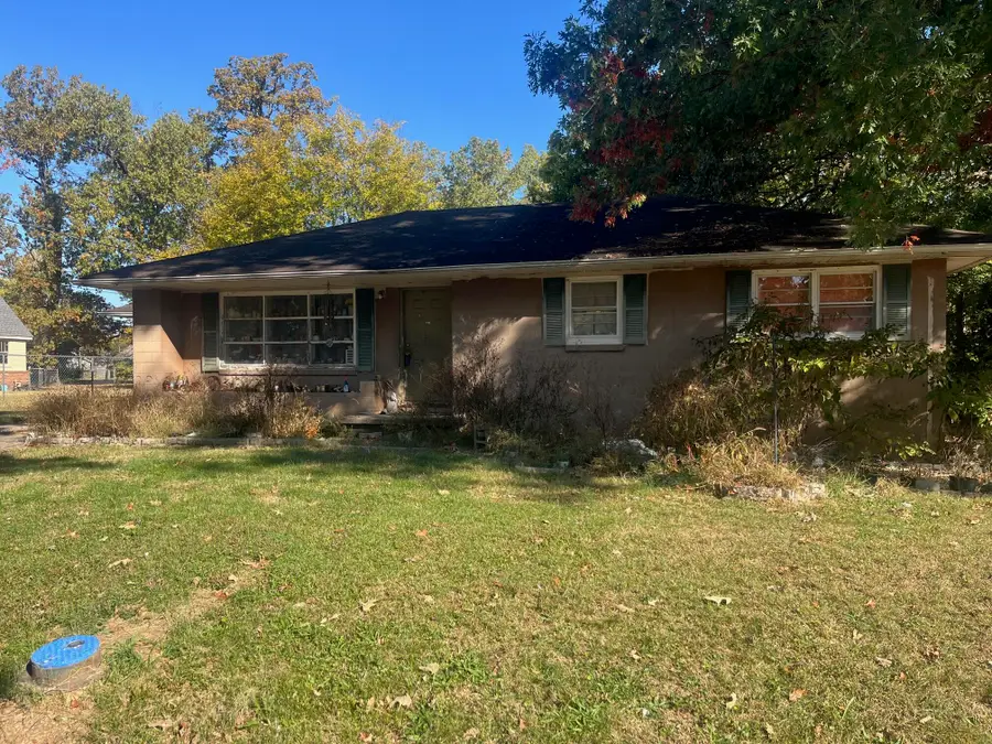 2323 Barnett Street, Paducah, KY 42003 - #2