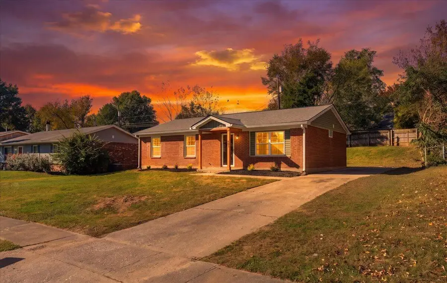 605 Elk Lake Drive, Lexington, KY 40517 - #3