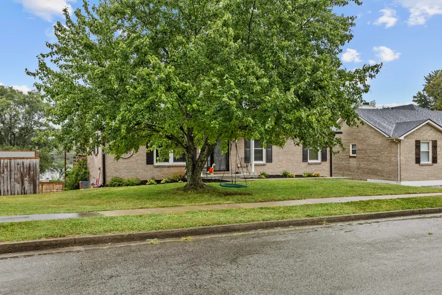 105 Orange Blossom Drive, Nicholasville, KY 40356 - #2