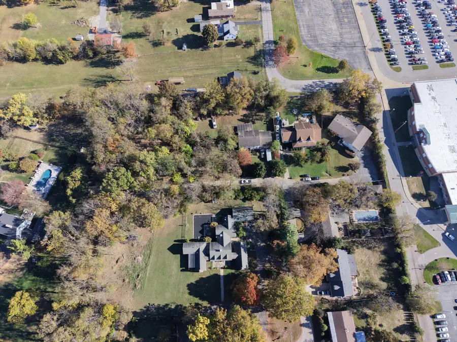25 Tanglewood Drive, Lexington, KY 40505 - #3