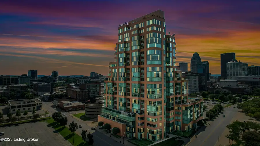222 E Witherspoon St #1104, Louisville, KY 40202 - Image #2