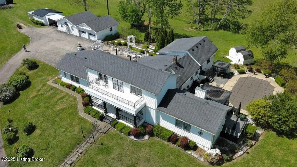 2851 S Wilson Rd, Radcliff, KY 40160 - Image #1