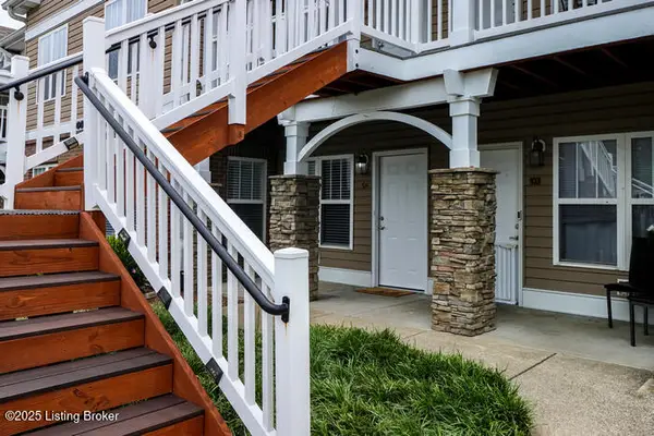 9003 Falcon Crest Ct #104, Louisville, KY 40219