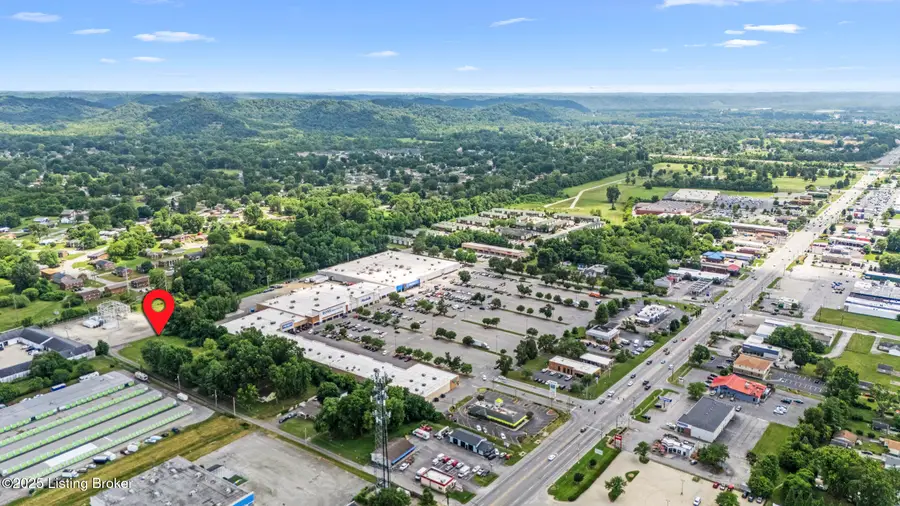 5404 Vesper Ln, Louisville, KY 40272 - Image #2