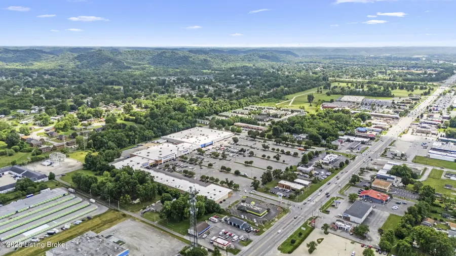 5404 Vesper Ln, Louisville, KY 40272 - Image #3