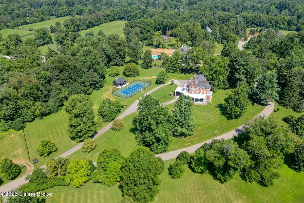 2106 Homewood Dr, Louisville, KY 40223 - Image #1