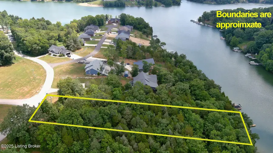 20 Doe Valley Pkwy, Brandenburg, KY 40108 - Image #2