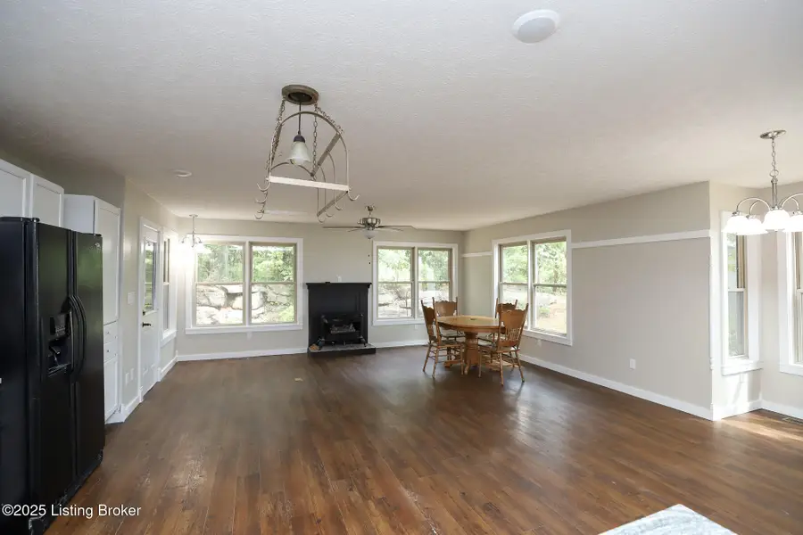 384 Schoolside Dr, Brandenburg, KY 40108 - Image #3