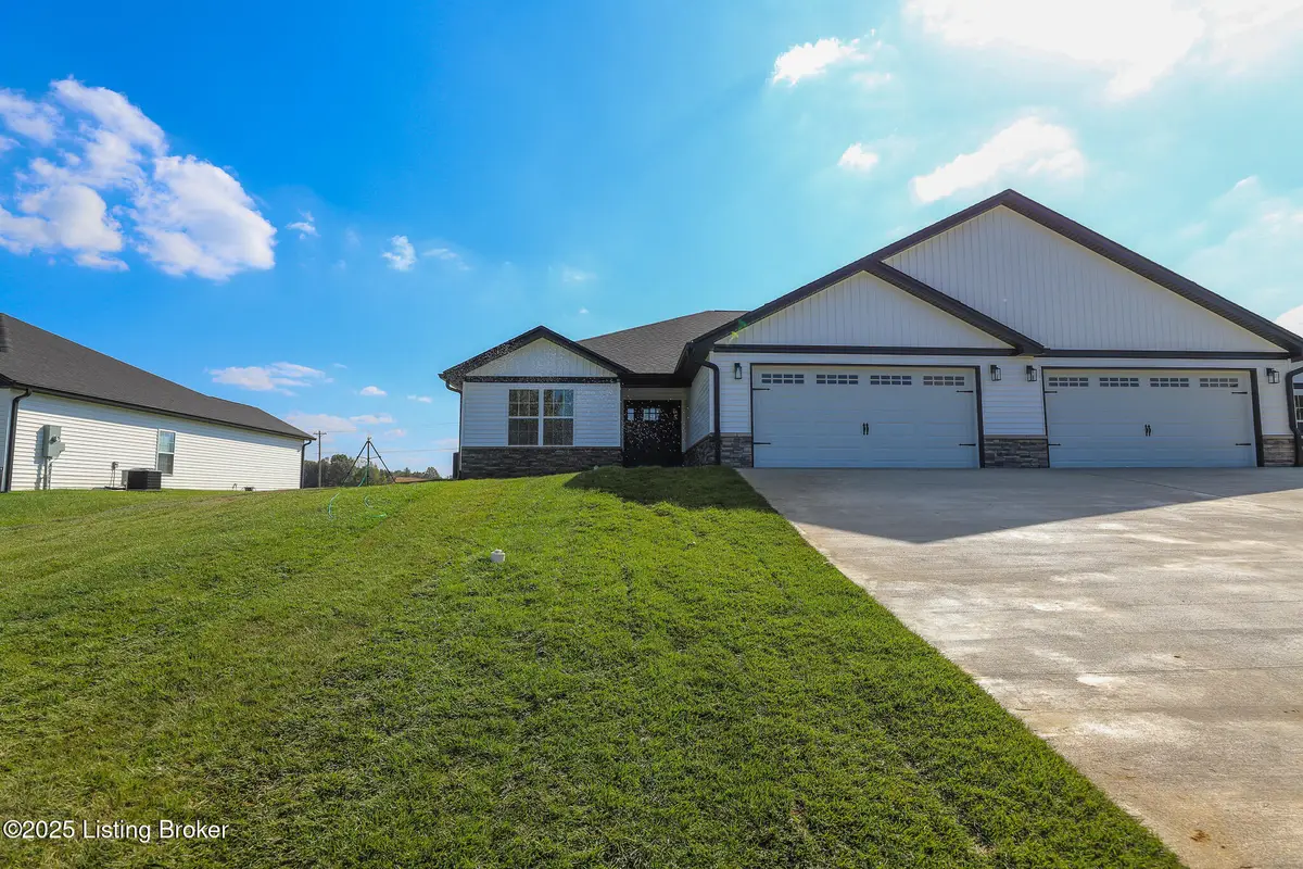 836 Otter Creek Rd, Vine Grove, KY 40175 - Image #1