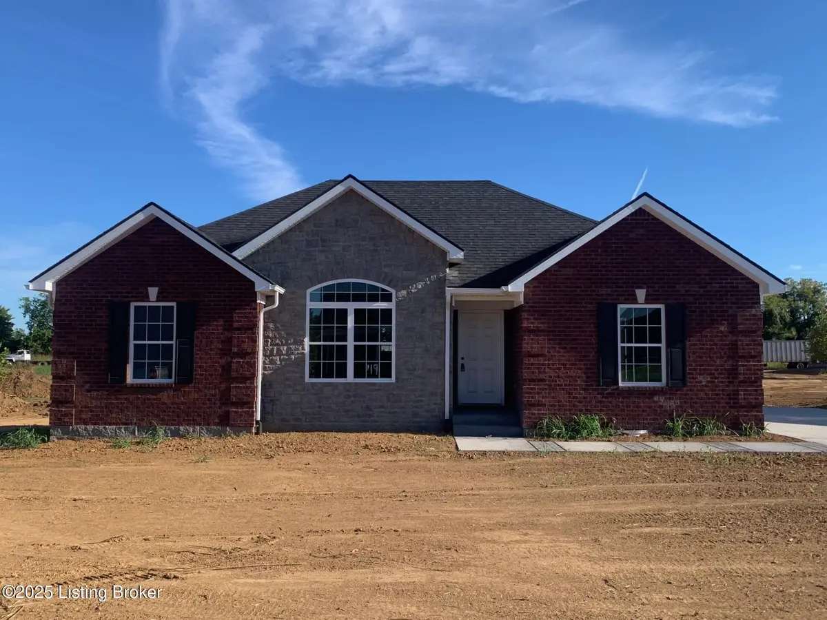 110 Flagstaff Dr, Coxs Creek, KY 40013 - Image #1