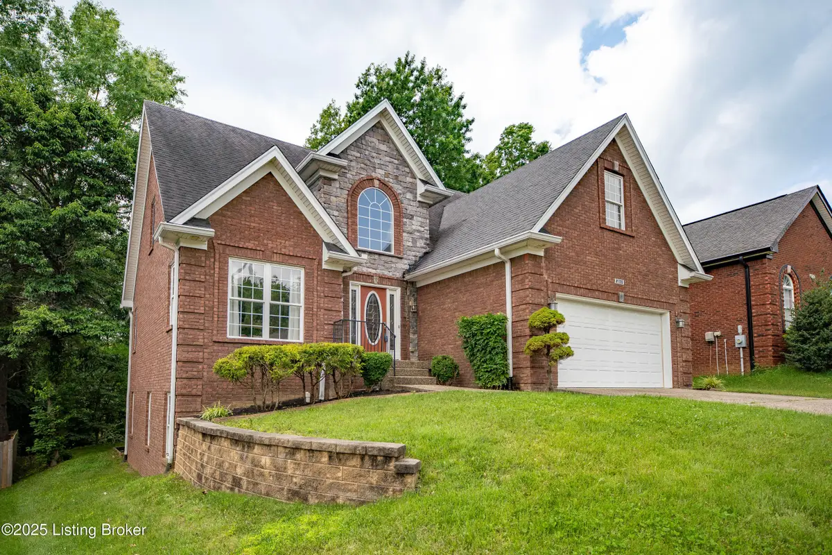 2108 Churchdown Ln, Louisville, KY 40214 - Image #1