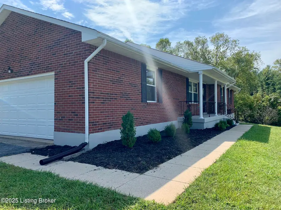 2424 Hill St, Vine Grove, KY 40175 - Image #2