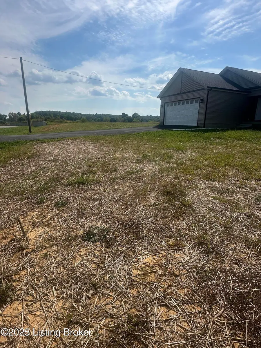 69 Diamond Ct, Vine Grove, KY 40175 - Image #3