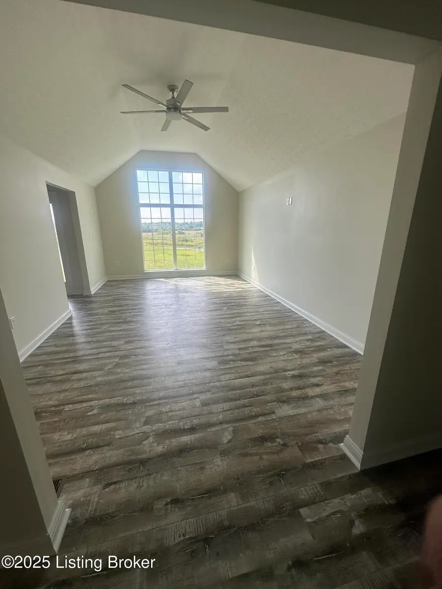 100 Diamond Ct, Vine Grove, KY 40175 - Image #3