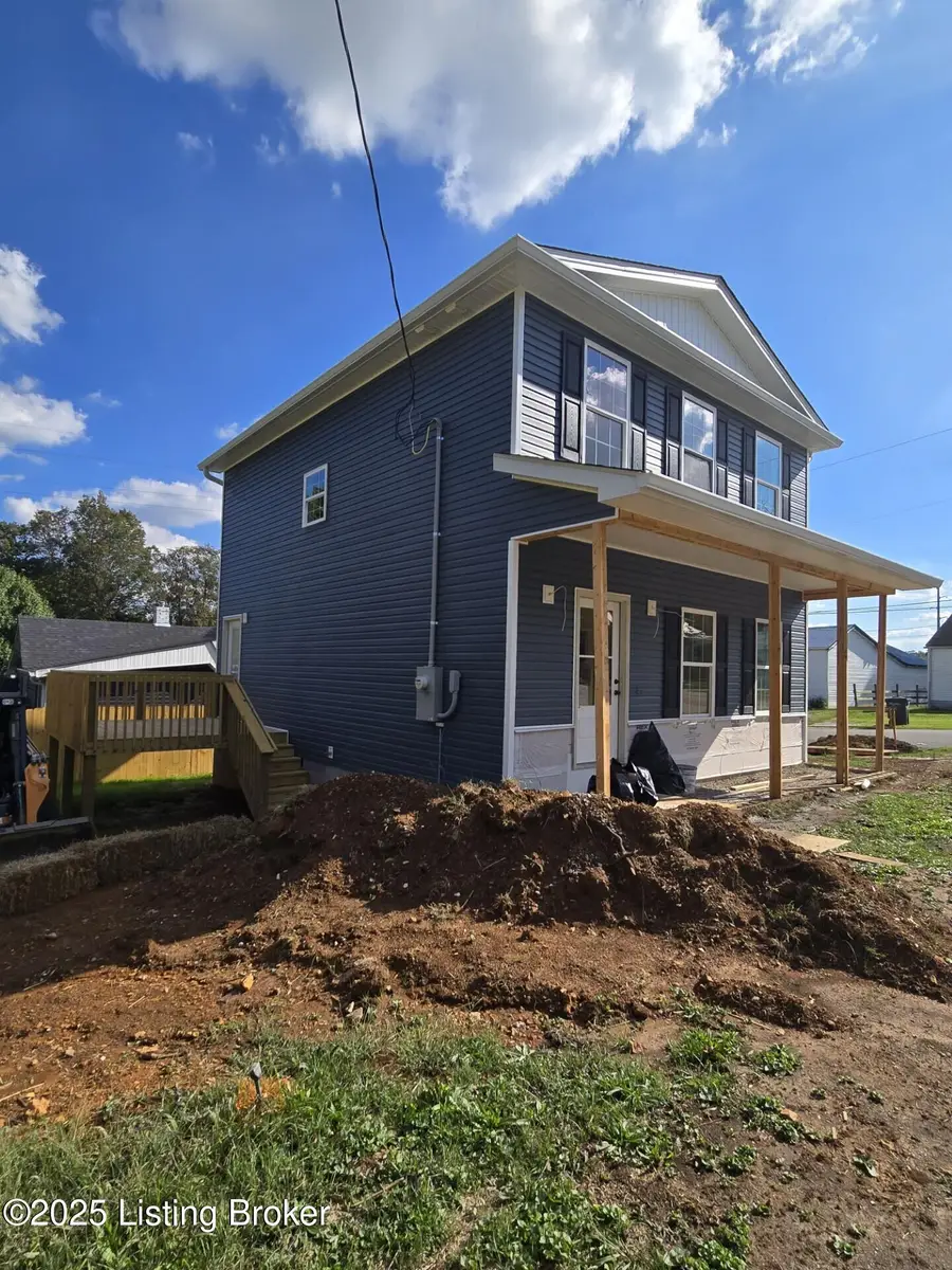 215 E Brown St, Elizabethtown, KY 42701 - Image #2