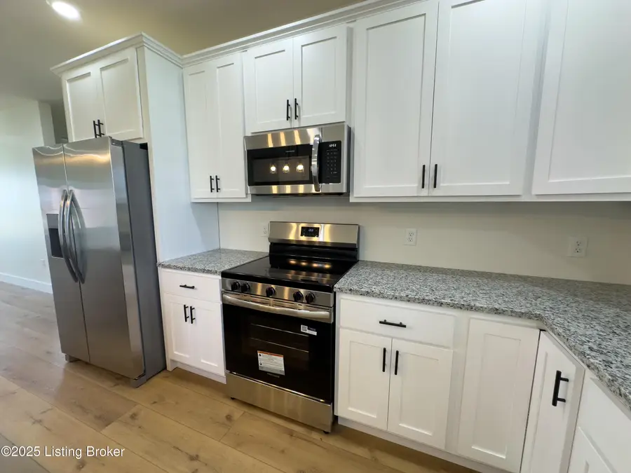 320 Blane Dr, Clarkson, KY 42726 - Image #3