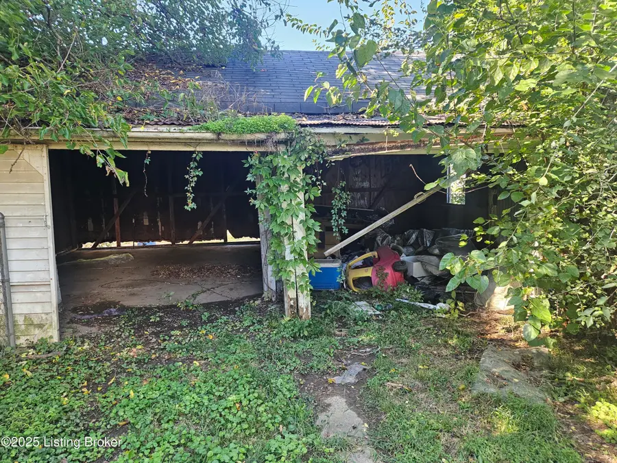 320 N 32nd St, Louisville, KY 40212 - Image #3