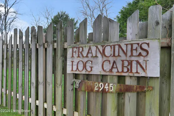 2945 N Greenbrier Rd, Madison, IN 47250