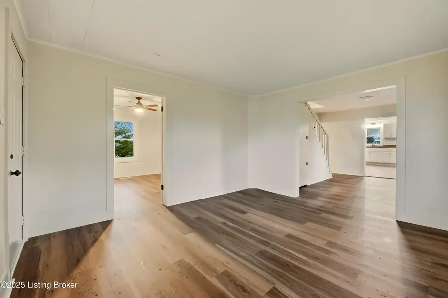 624 W Elm Rd, Radcliff, KY 40160 - Image #3