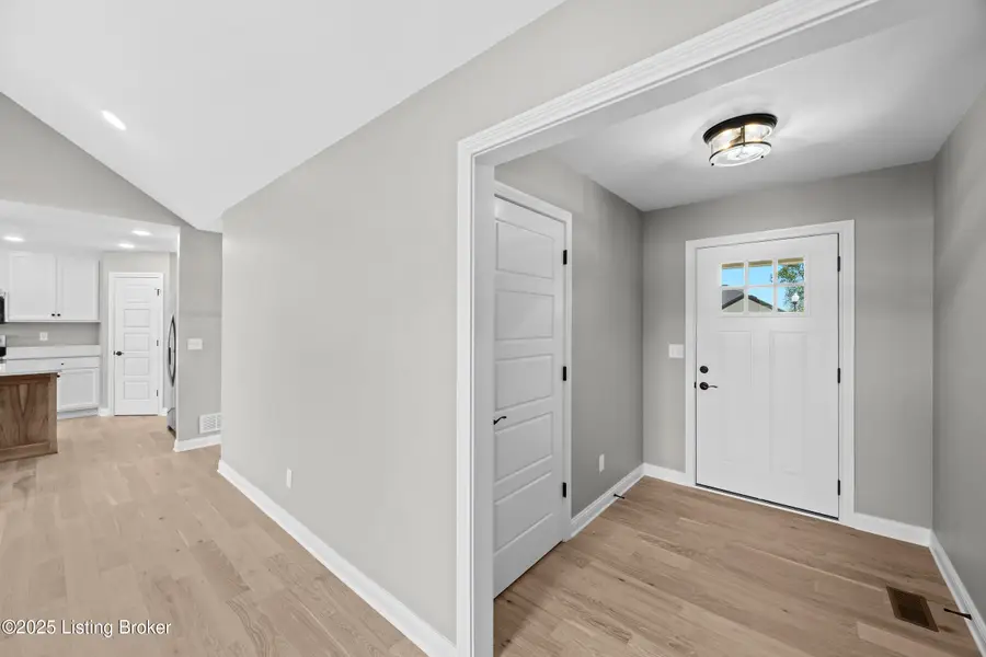 136 Wooded Glen Dr, Mount Washington, KY 40047 - Image #3