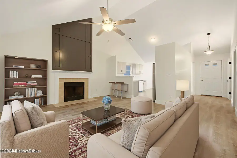 5202 Rainmaker Ct, Louisville, KY 40229 - Image #2