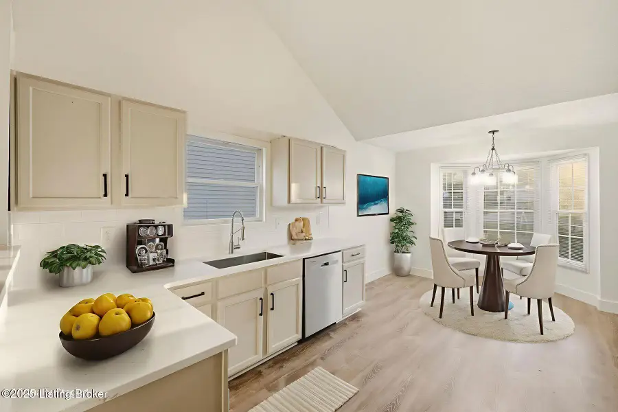 5202 Rainmaker Ct, Louisville, KY 40229 - Image #3