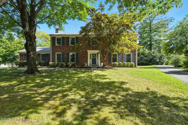 2901 Homewood Pl, Louisville, KY 40241