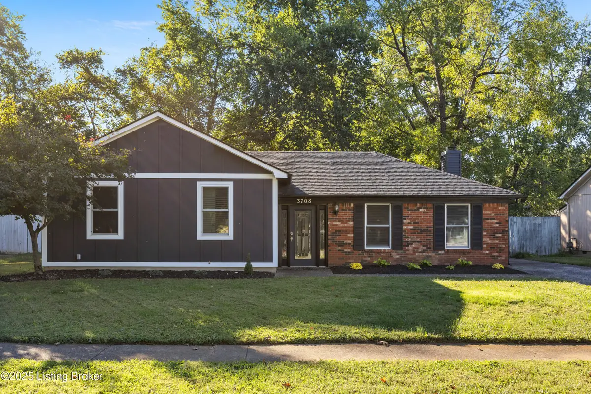 3708 Bartlett Ct, Louisville, KY 40218 - Image #1