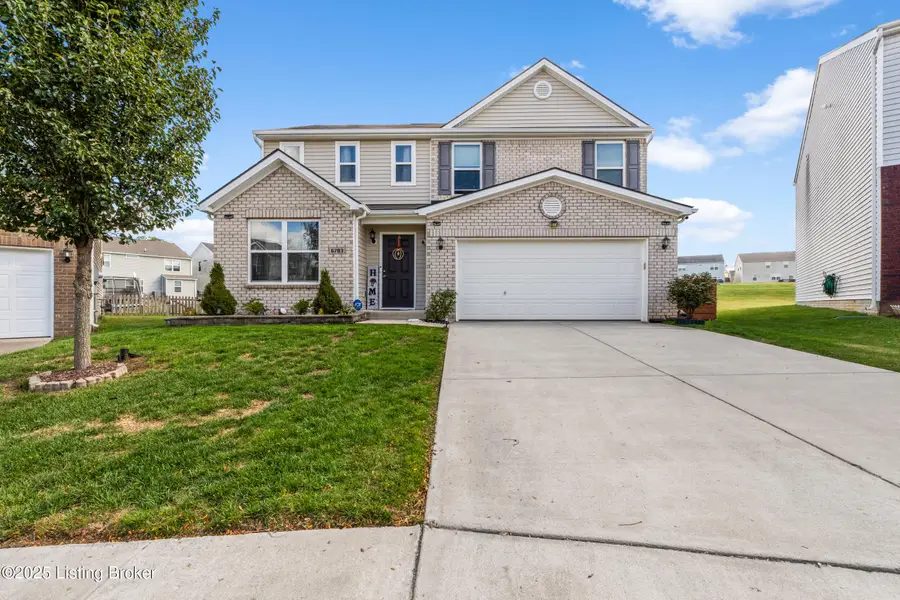 6783 Brittany Oak Dr, Louisville, KY 40229 - Image #2