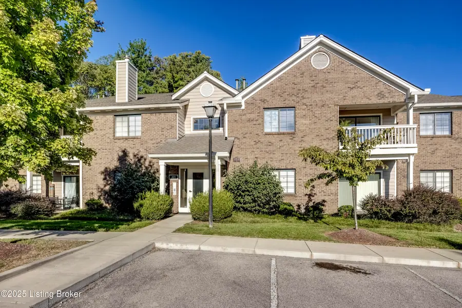 421 Creason Ct #UNIT 207, Louisville, KY 40223 - Image #2