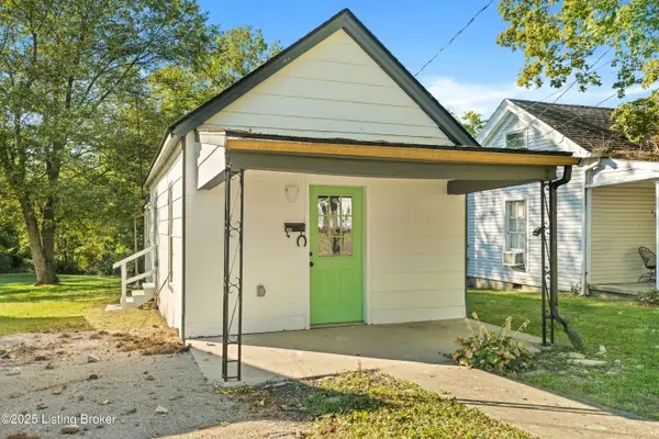 205 Elm St, Eminence, KY 40019