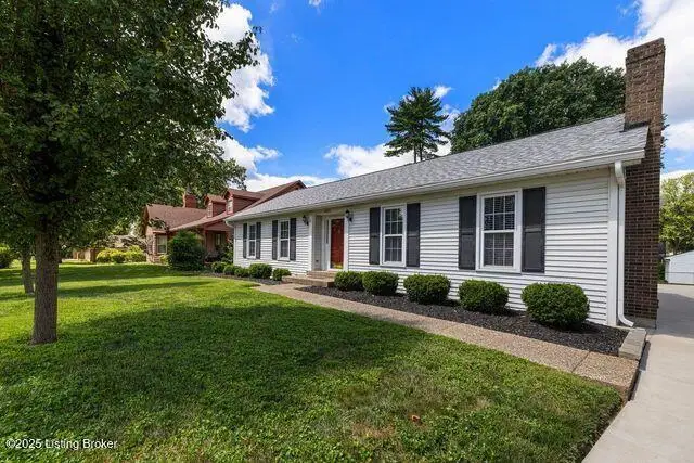 1826 Arboro Pl, Louisville, KY 40220 - Image #2