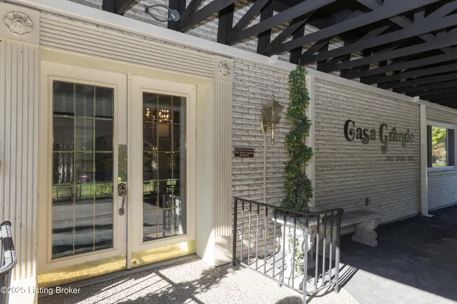 740 Zorn Ave #3F, Louisville, KY 40206 - #2