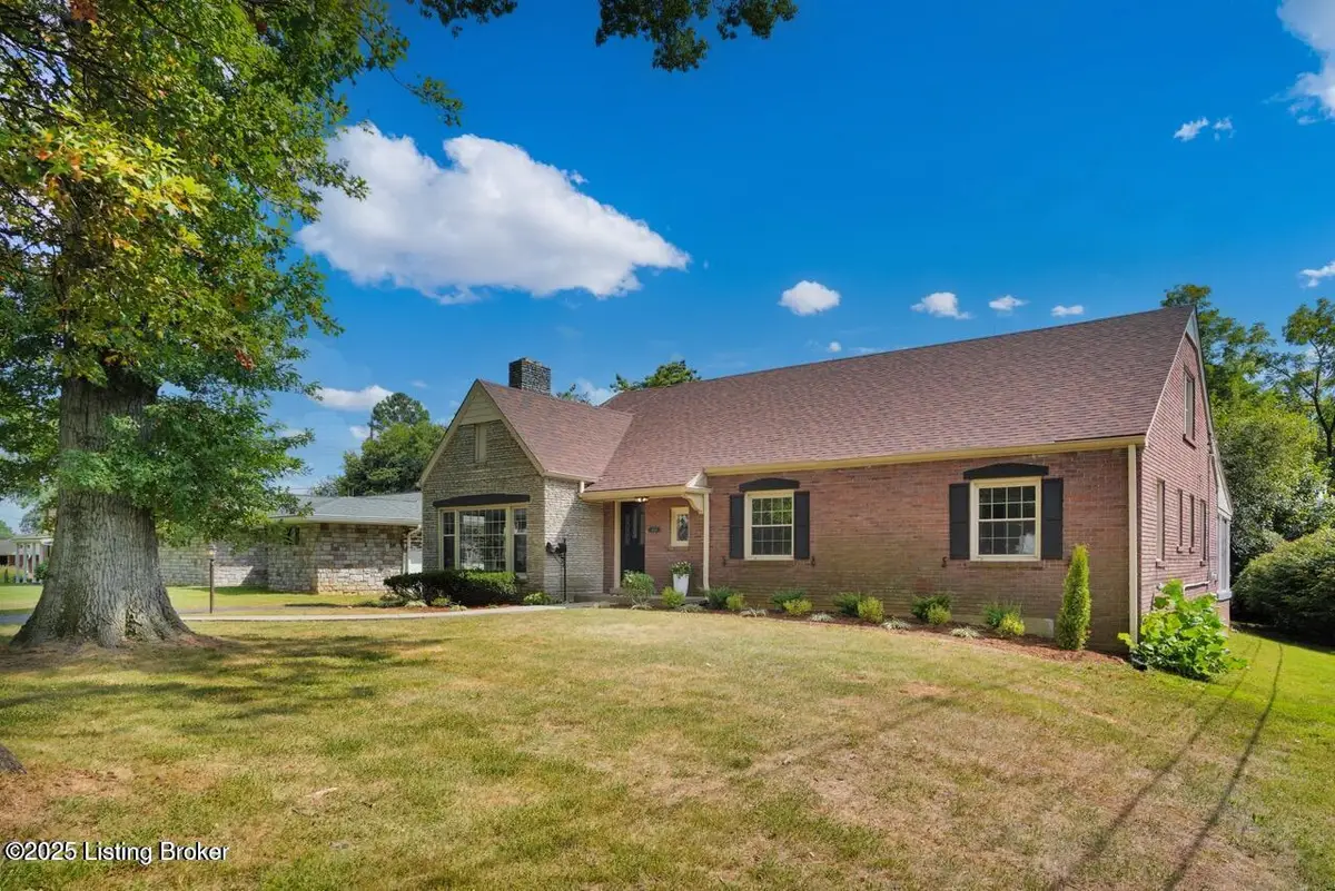 3018 Colonial Hill Rd, Louisville, KY 40205 - Image #1