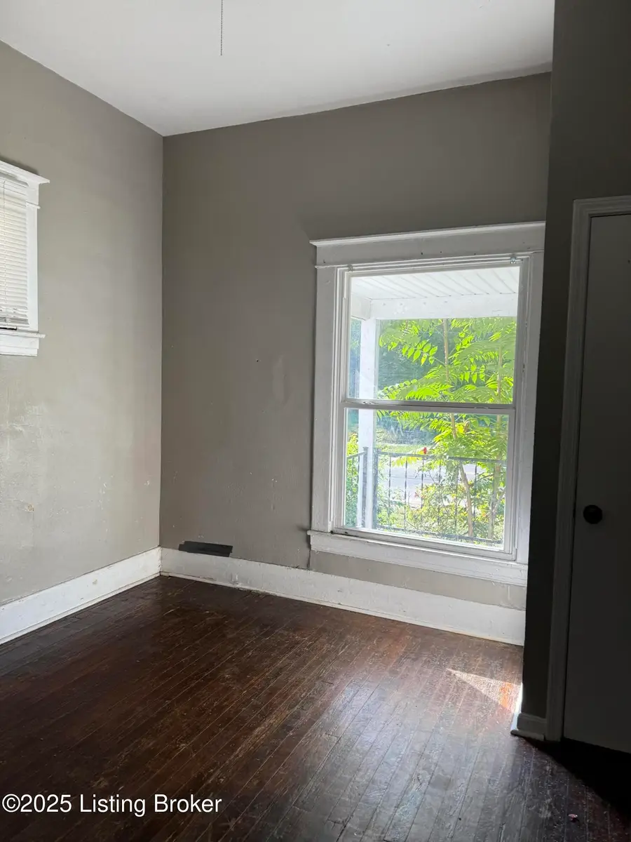 625 Louis Coleman Jr Dr, Louisville, KY 40211 - Image #2