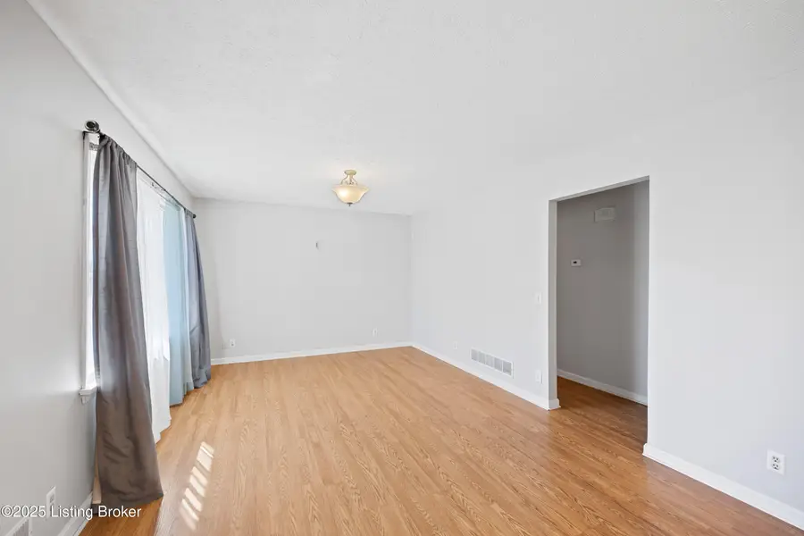 8296 Terry Rd, Louisville, KY 40258 - Image #3