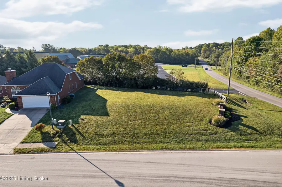 700 Abbeywood Rd, Elizabethtown, KY 42701 - #2