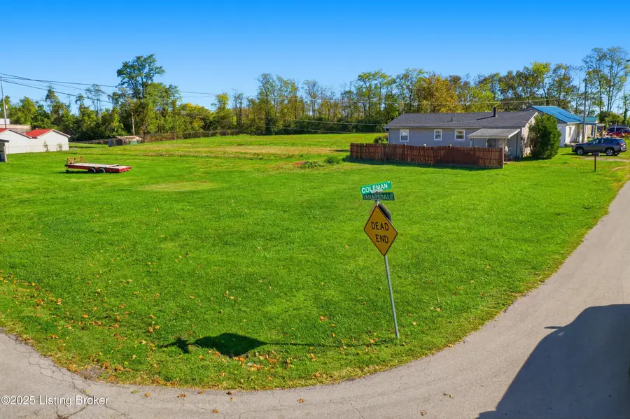 14 Coleman St, Lawrenceburg, KY 40342 - Image #2