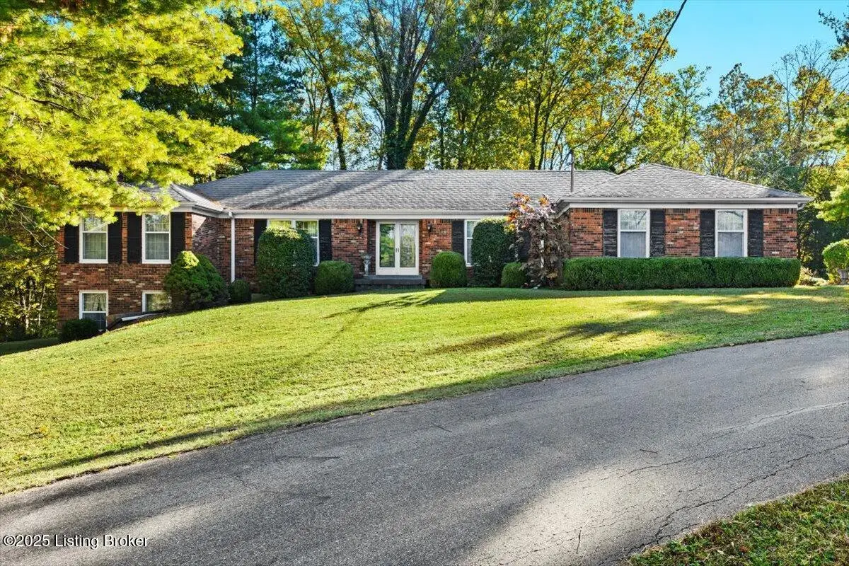 5003 Fairview Dr, Crestwood, KY 40014 - Image #1