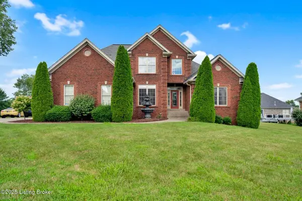 12306 Pinehurst Ct, Sellersburg, IN 47172