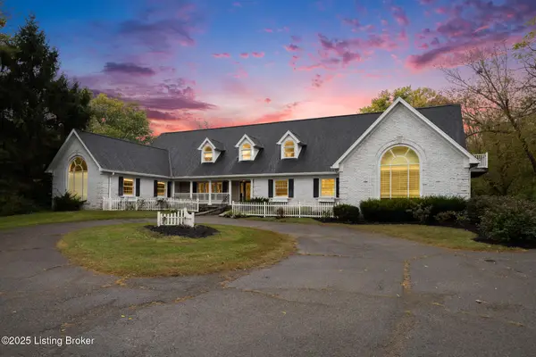 310 Mill Stream Pl, Lyndon, KY 40222