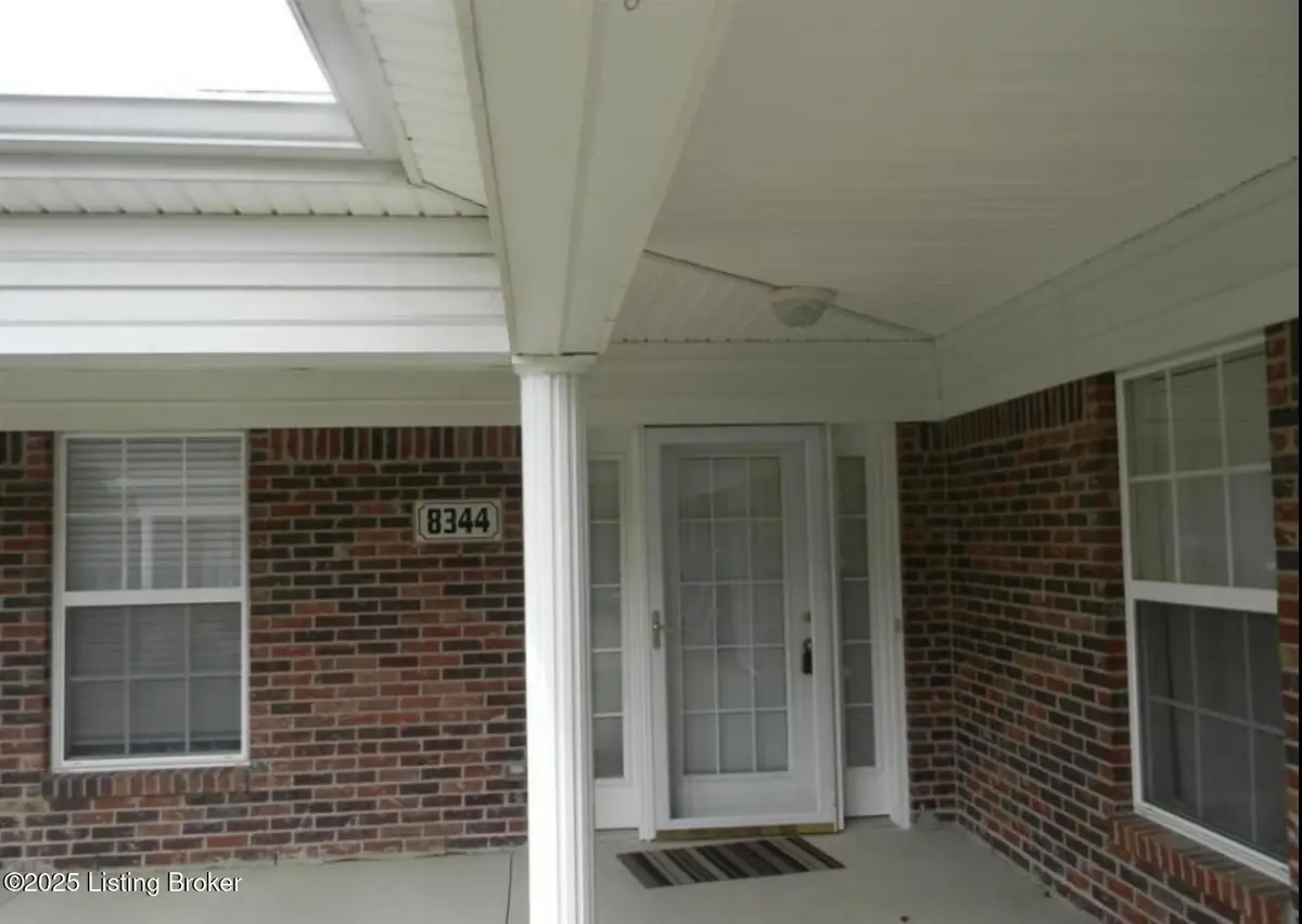 8344 Delta Cir, Louisville, KY 40228 - Image #1