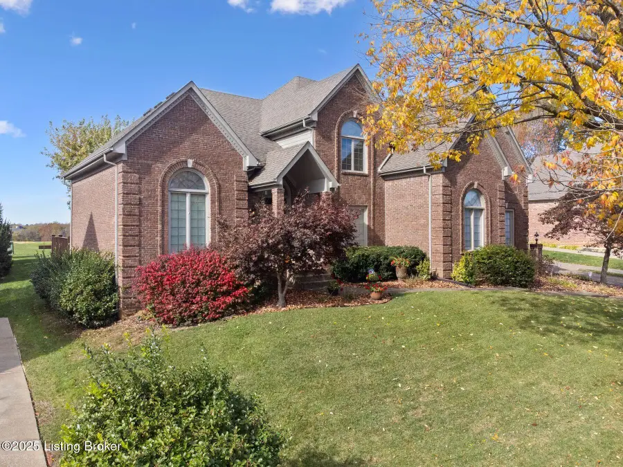 14907 Forest Oaks Dr, Louisville, KY 40245 - Image #3