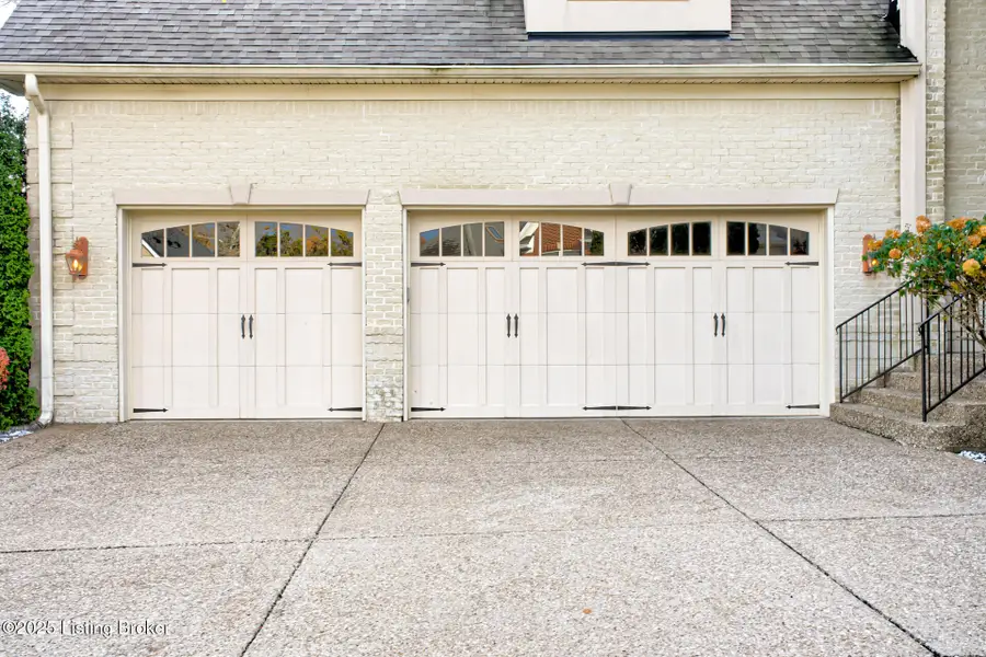 17402 Streamside Pl, Louisville, KY 40245 - Image #3