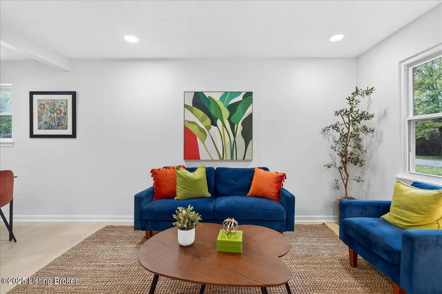 10913 Altsheler Pl, Louisville, KY 40229 - Image #2