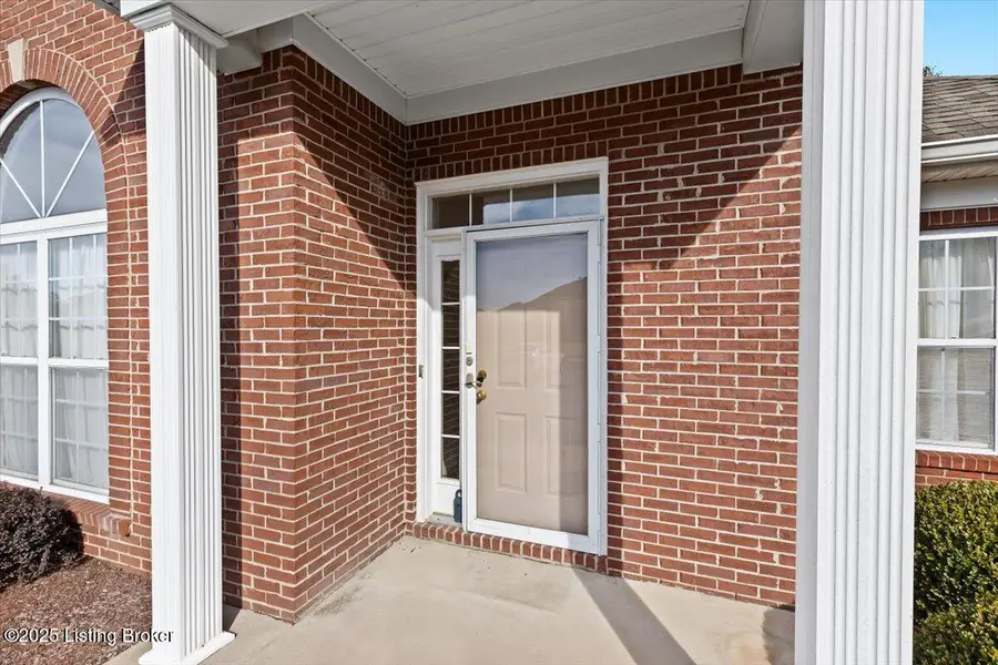 6514 Park Club Cir, Louisville, KY 40229 - Image #2