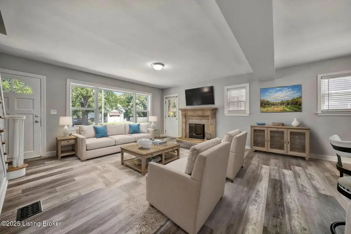 4016 Blanton Ln, Louisville, KY 40216 - Image #1