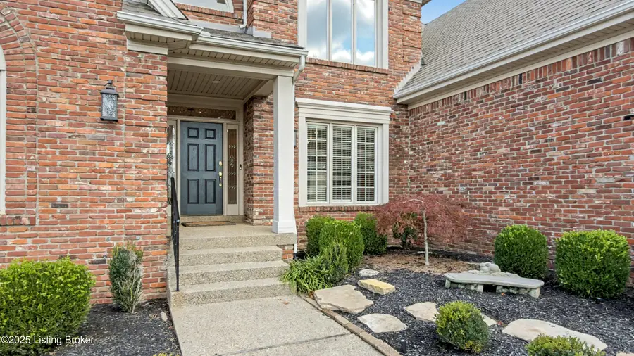 14614 Landis Lakes Dr, Louisville, KY 40245 - Image #2