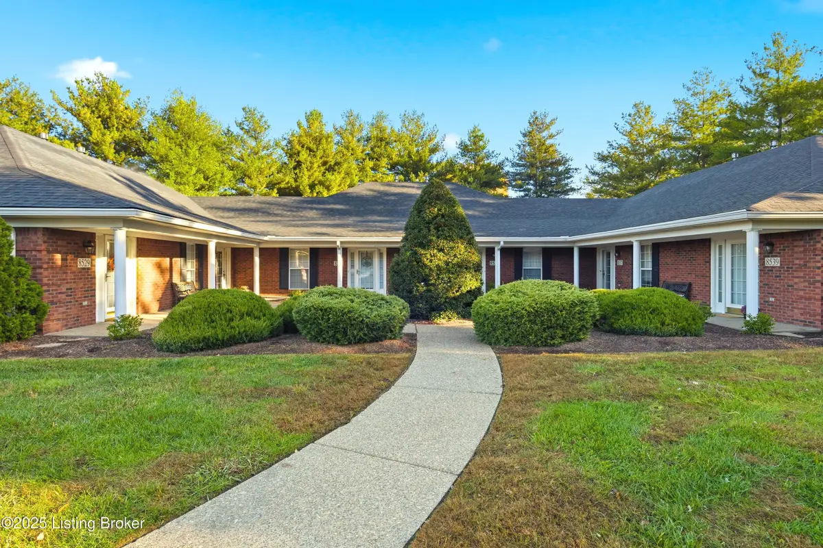 8531 Aspen Glen Way, Louisville, KY 40228 - Image #1
